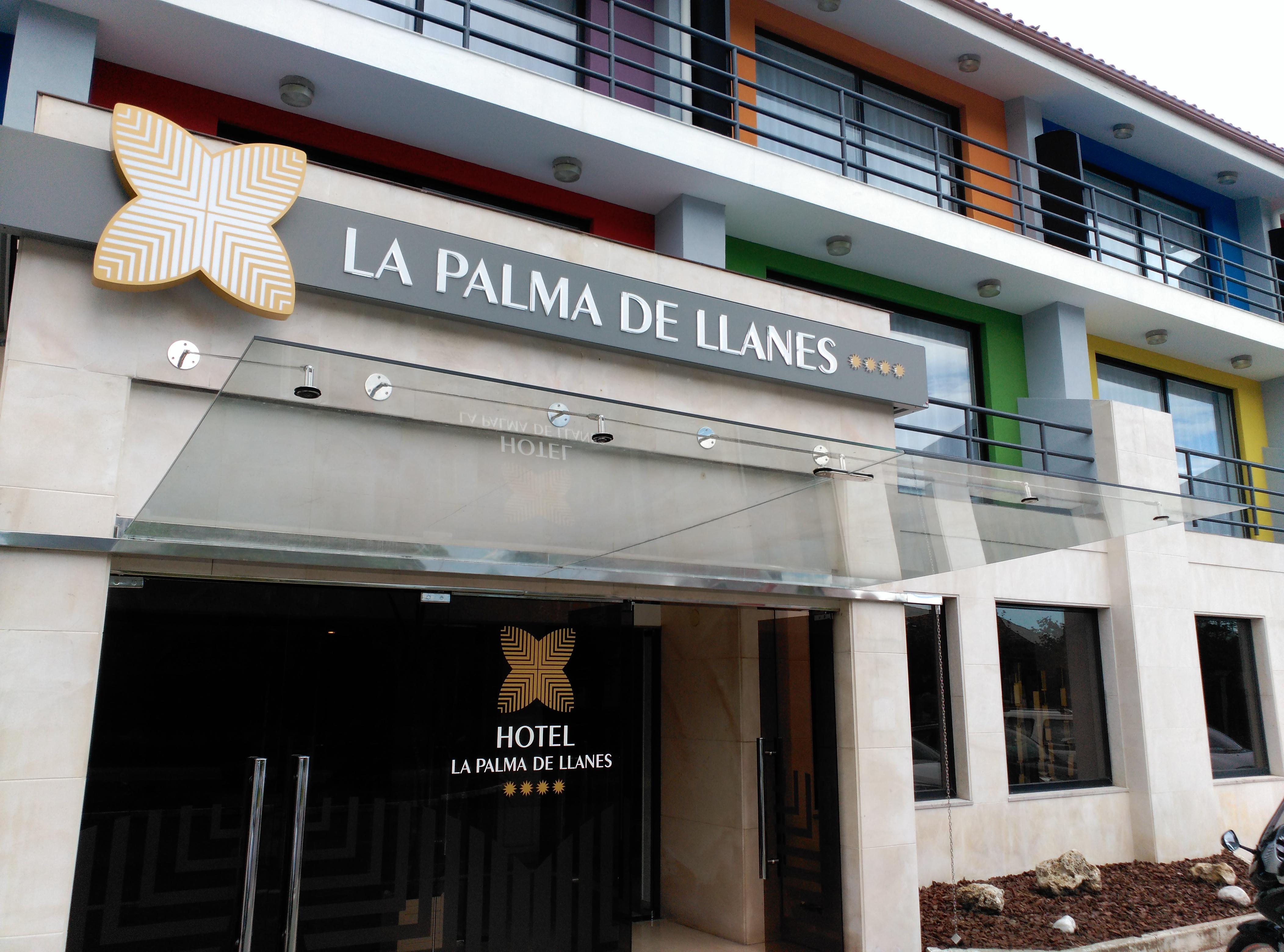 Hotel La Palma De Llanes Bagian luar foto