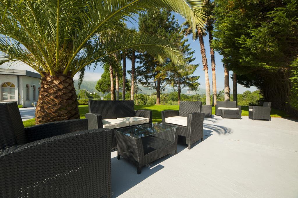 Hotel La Palma De Llanes Bagian luar foto